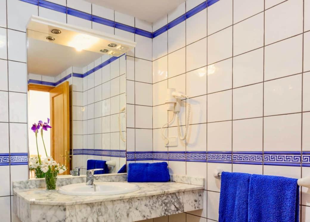 Apartamentos Sa Varadero 3S Con Vista Mare Laterale Es Pujols Εξωτερικό φωτογραφία